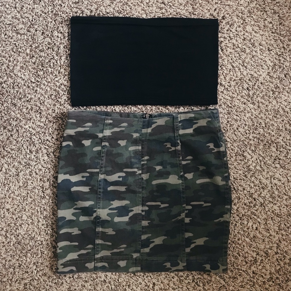NEVER WORN Camo Skirt Size 2 ( size small)